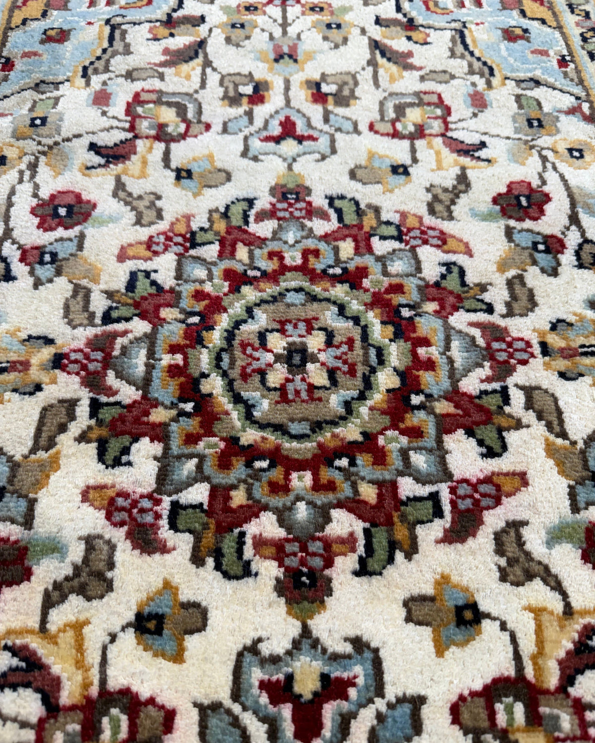 Coppia di scendiletto Islamabad 97 × 62 cm con medaglione centrale e motivi floreali