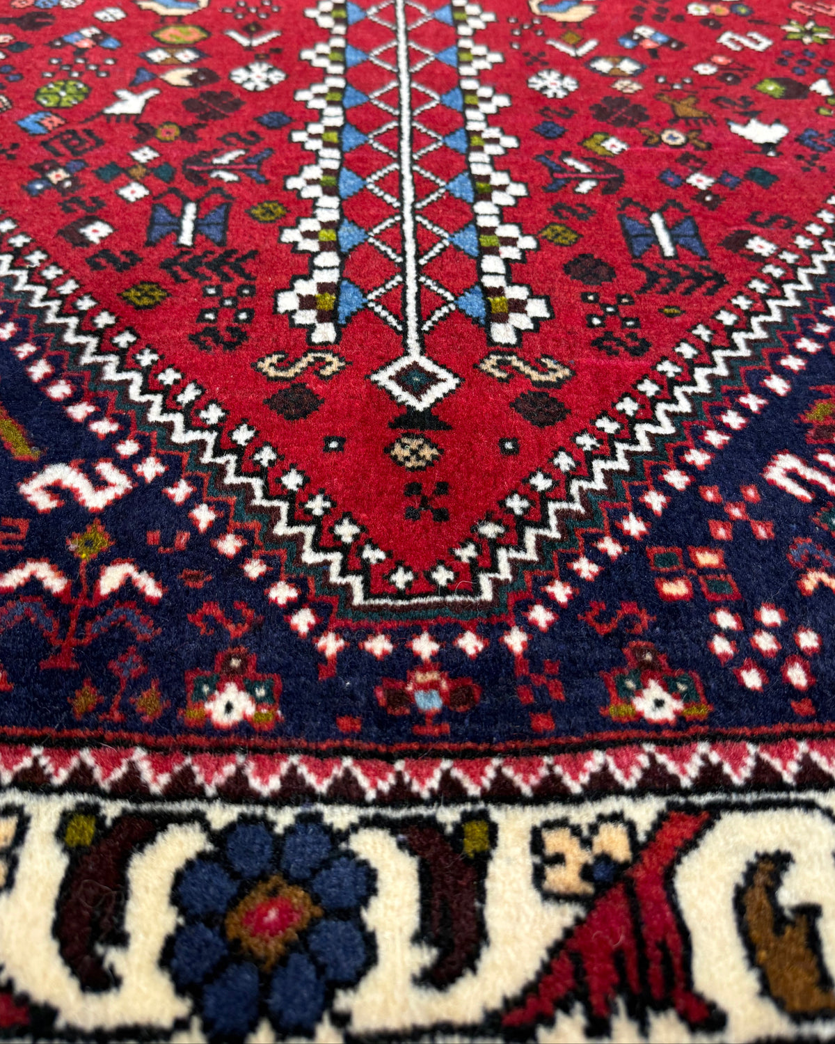 Tappeto persiano Abadeh 153x105 cm rosso con disegno geometrico