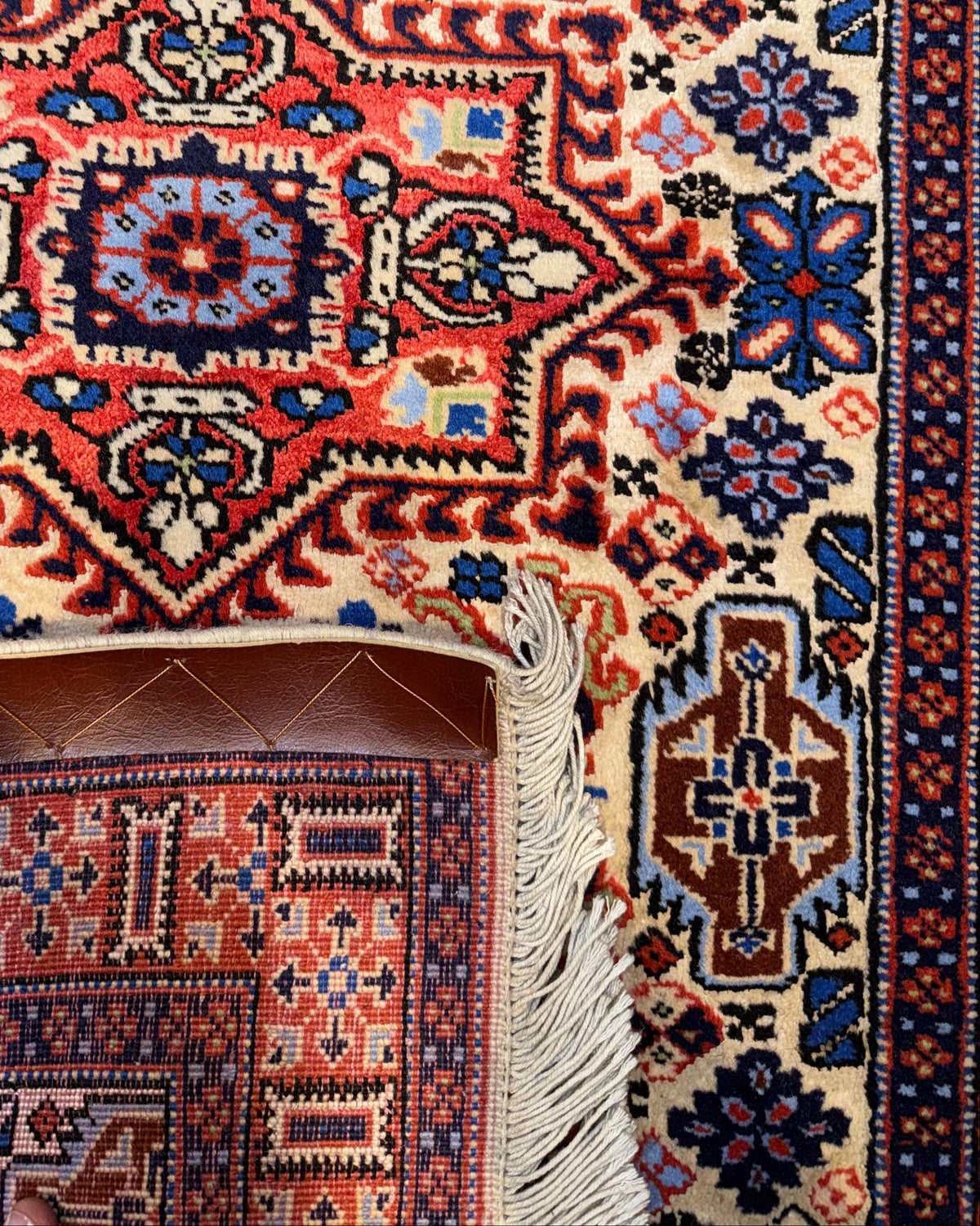Tappeto persiano Ardebil fondo seta 133x81 cm con tre medaglioni