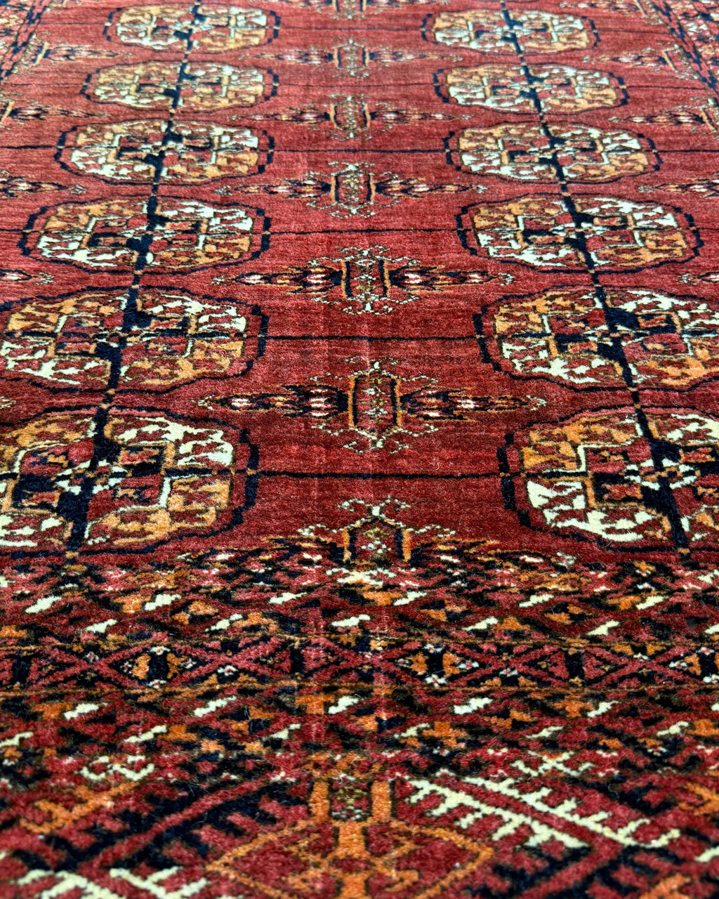 Tappeto Bukhara russo 155x107 cm rosso con motivi geometrici