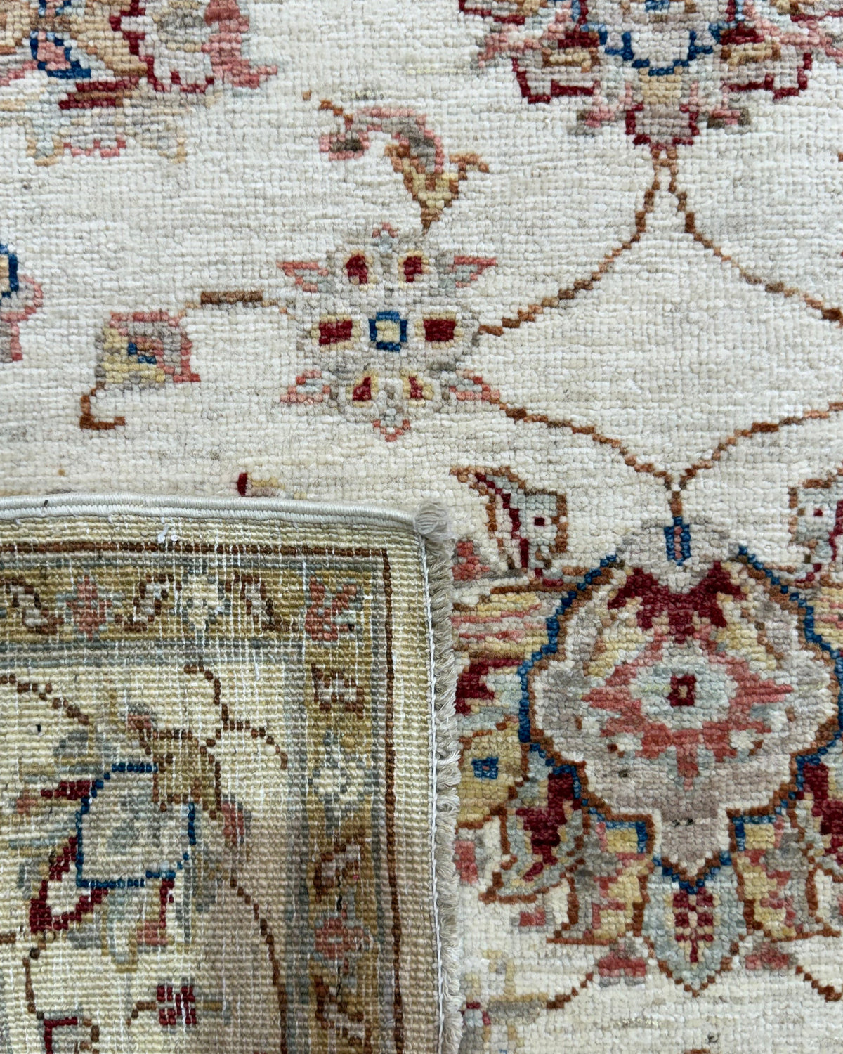 Tappeto Choobi 148x102 cm avorio con motivi floreali