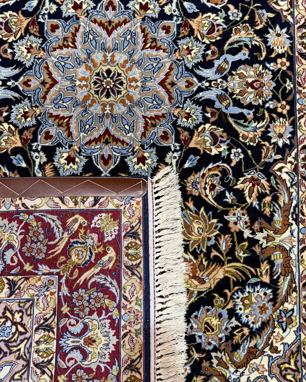 Tappeto persiano Esfahan misto seta 167x112 cm blu con medaglione floreale