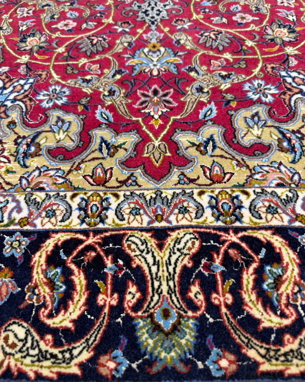 Tappeto persiano Esfahan misto seta 173x110 cm rosso con medaglione centrale