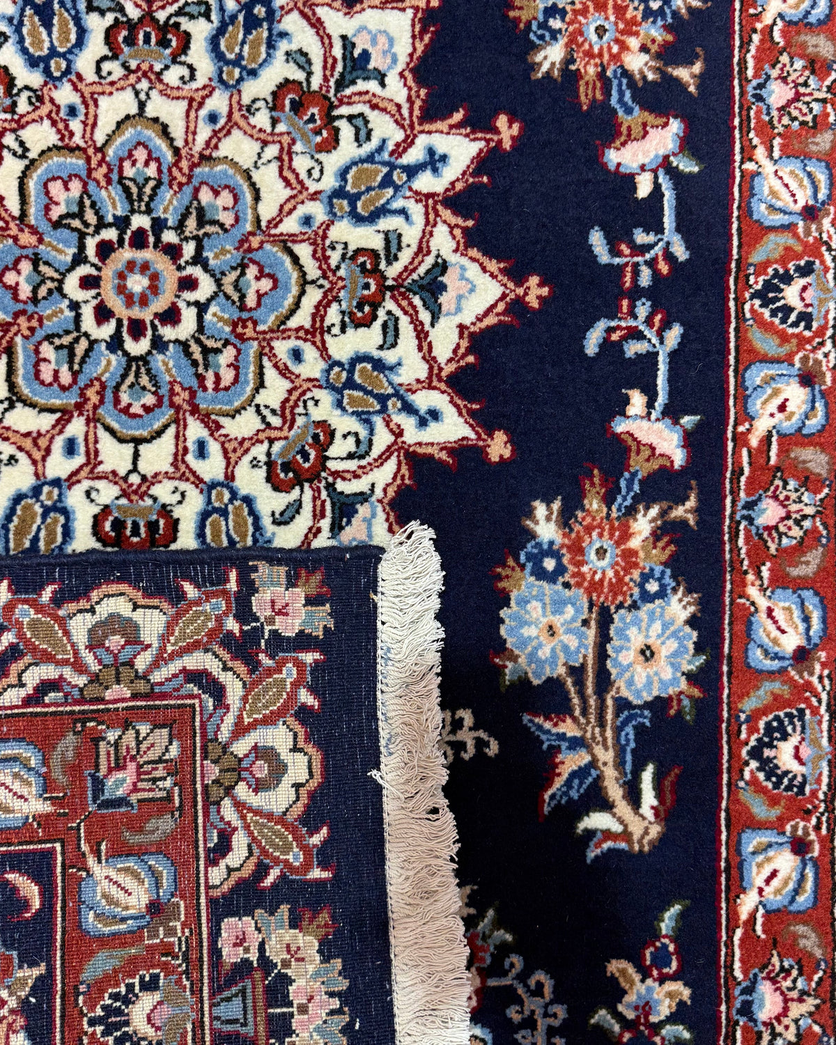 Tappeto persiano Kashan 151x96 cm blu con medaglione floreale centrale