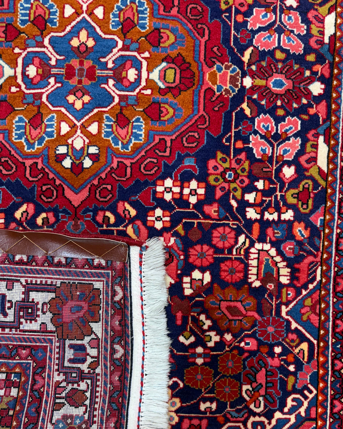 Tappeto persiano Malayer 171x112 cm rosso e blu con medaglione centrale