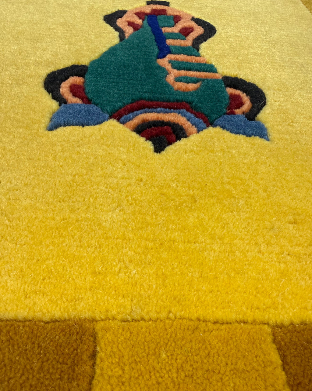 Tappeto Nepal 146x90 cm giallo ocra con motivi decorativi
