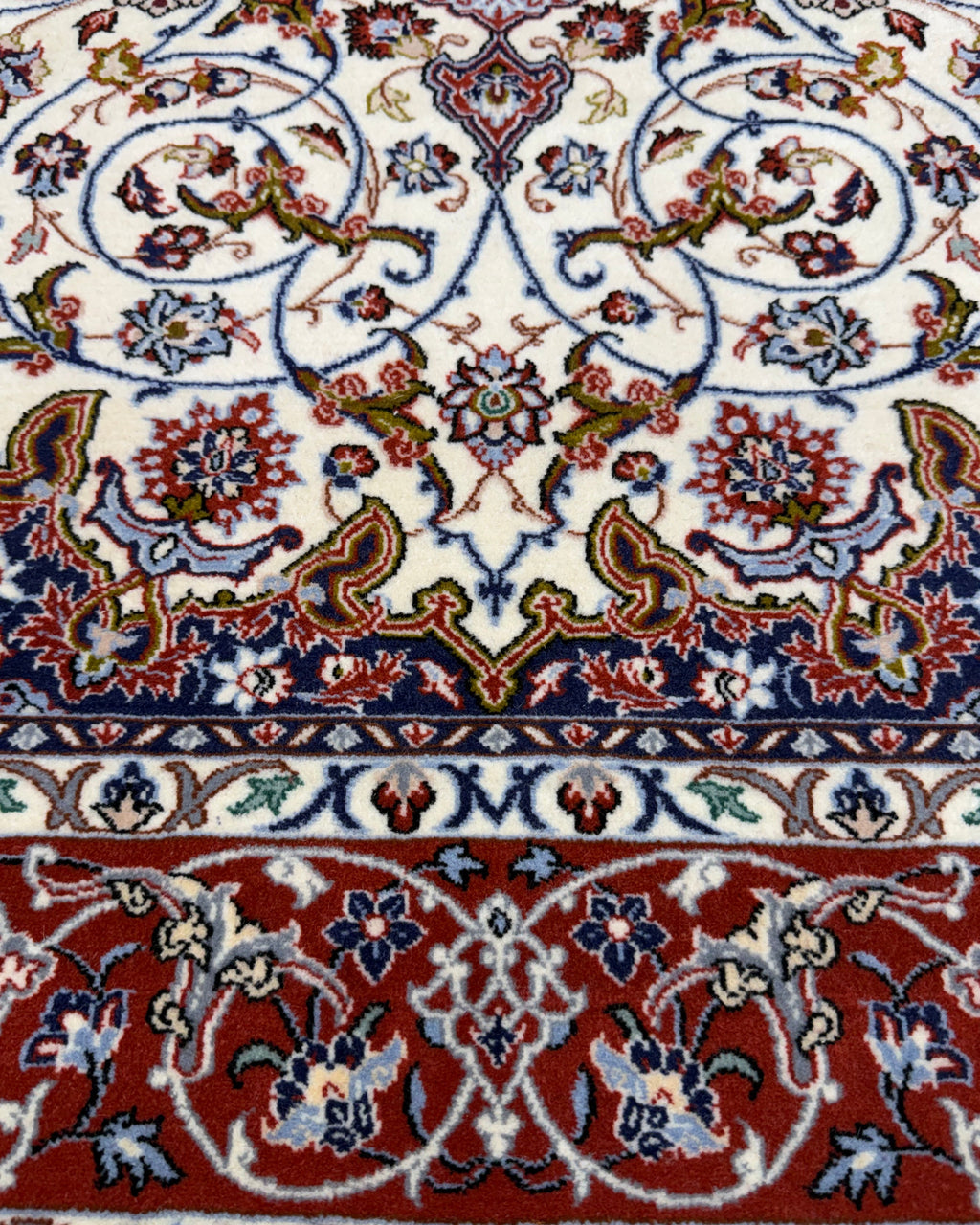 Tappeto persiano Esfahan 157x113 cm crema con medaglione floreale