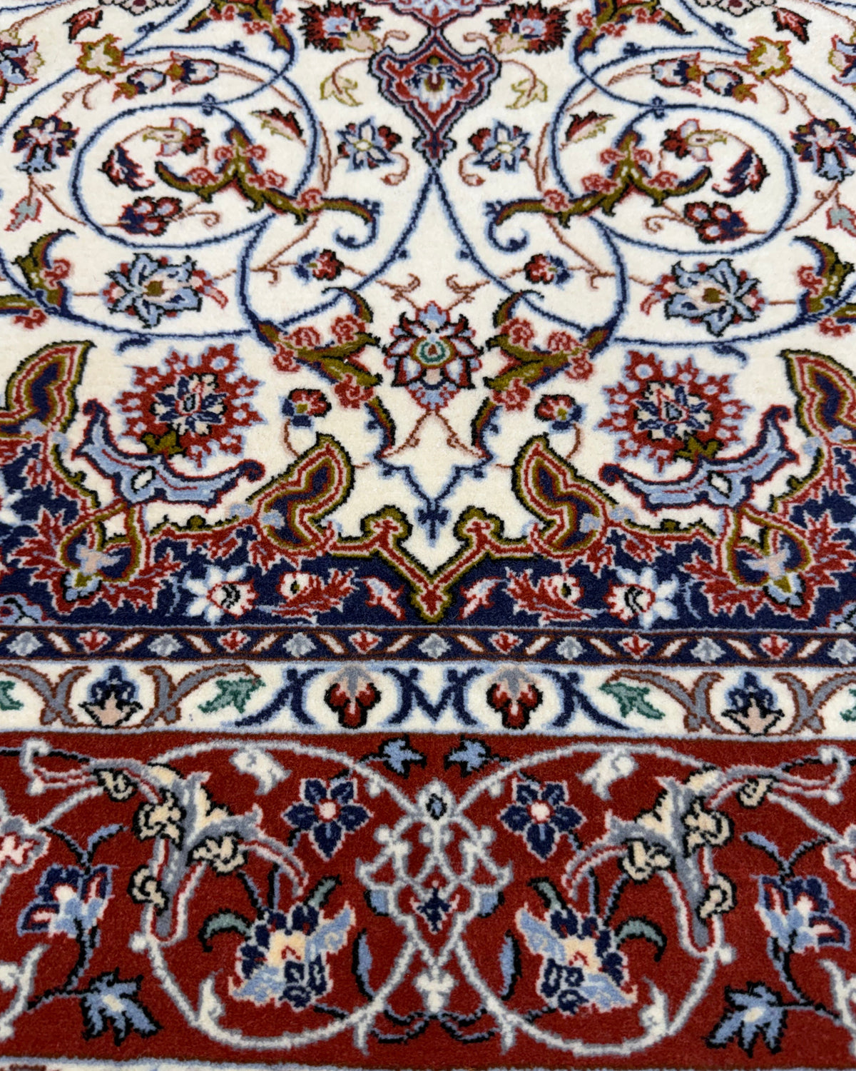 Tappeto persiano Esfahan 157x113 cm crema con medaglione floreale