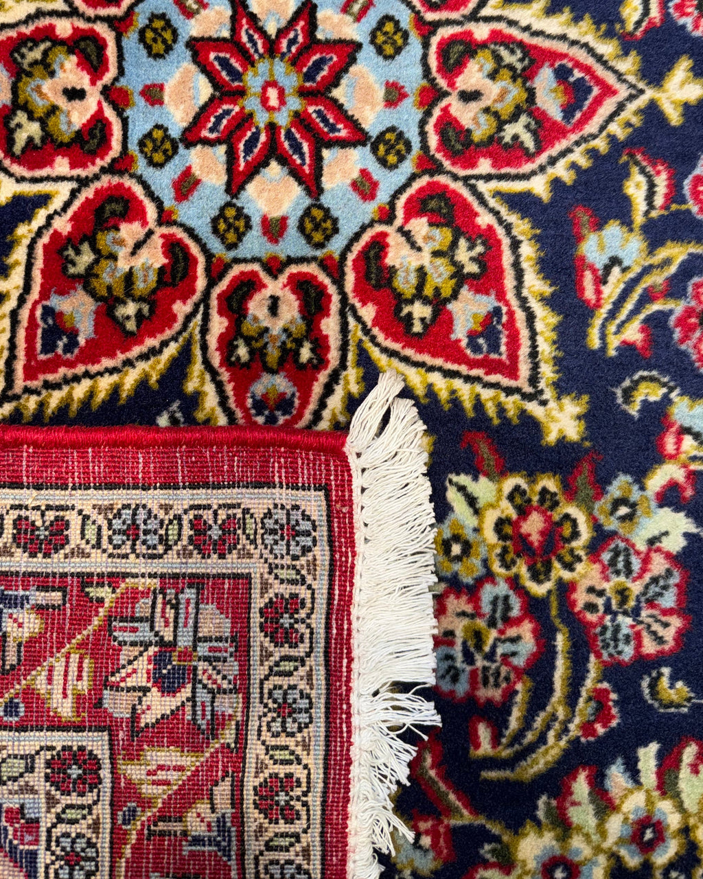 Tappeto persiano Qom 120x81 cm blu con medaglione floreale