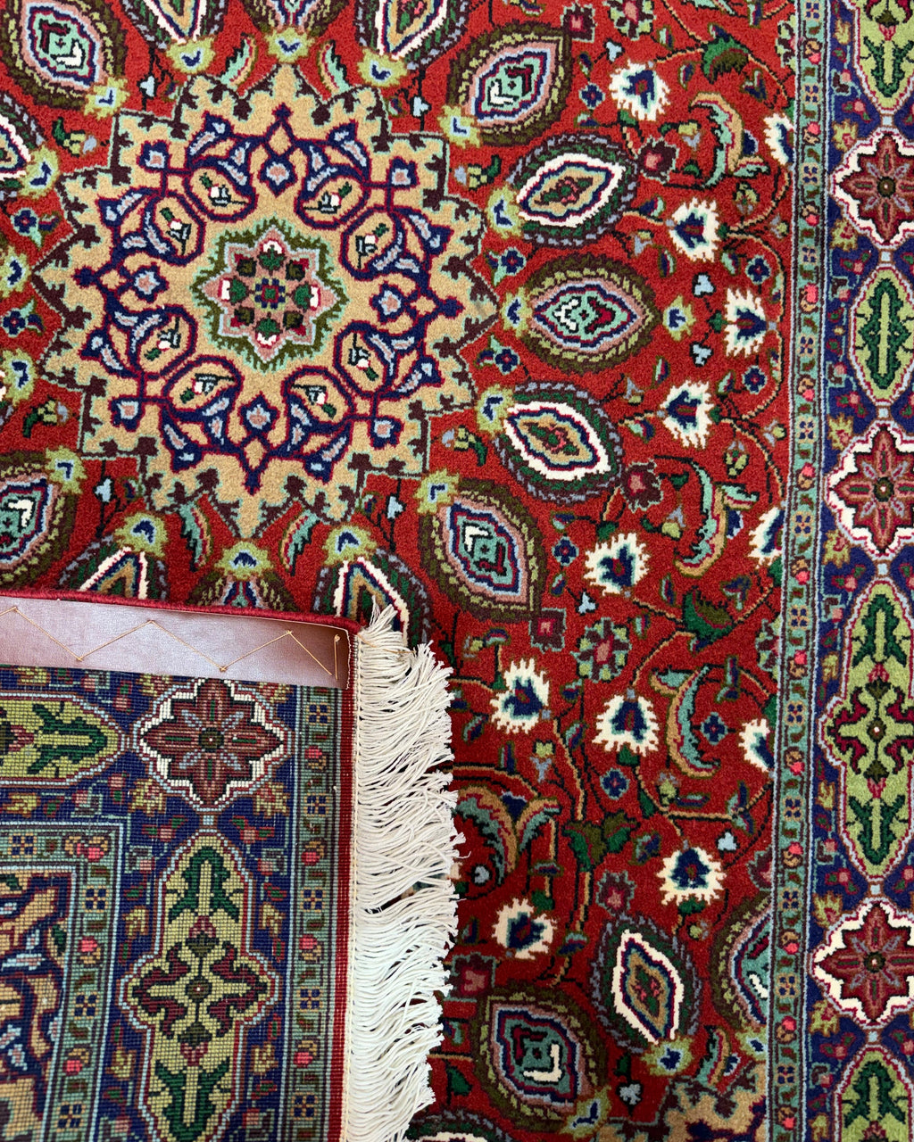 Tappeto persiano Tabriz 60 Fine 153x99 cm rosso con medaglione floreale