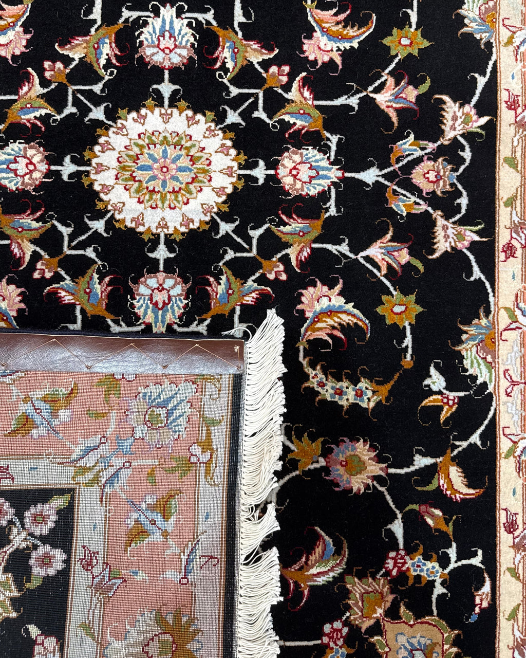 Tappeto persiano Tabriz 60 Raj misto seta 156x102 cm nero con motivi floreali