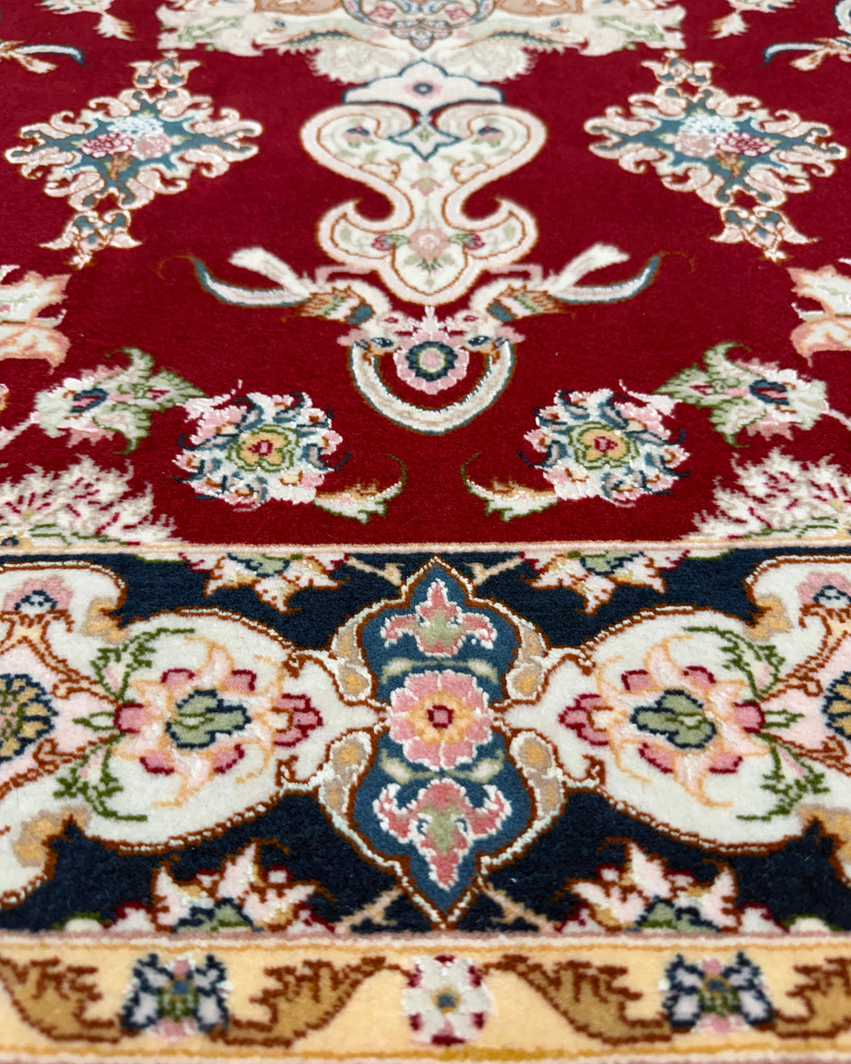 Tappeto persiano Tabriz 60 Raj misto seta 150x101 cm rosso con medaglione floreale