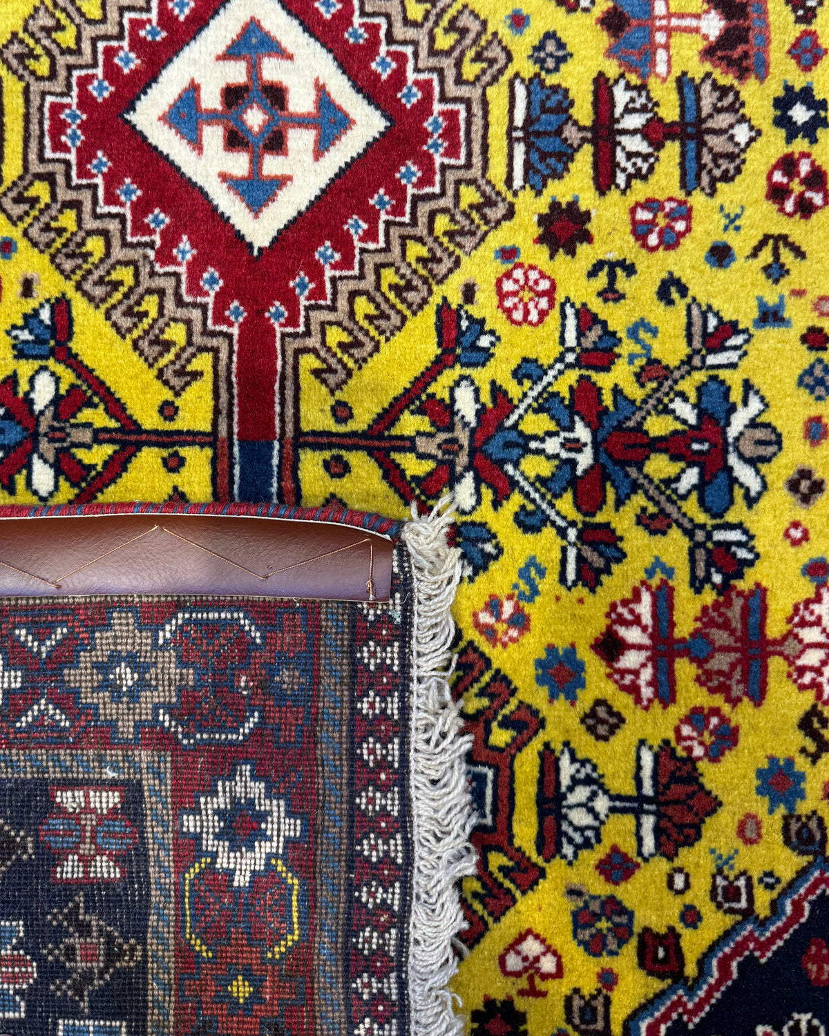 Tappeto persiano Yalameh 135x81 cm giallo con disegno geometrico