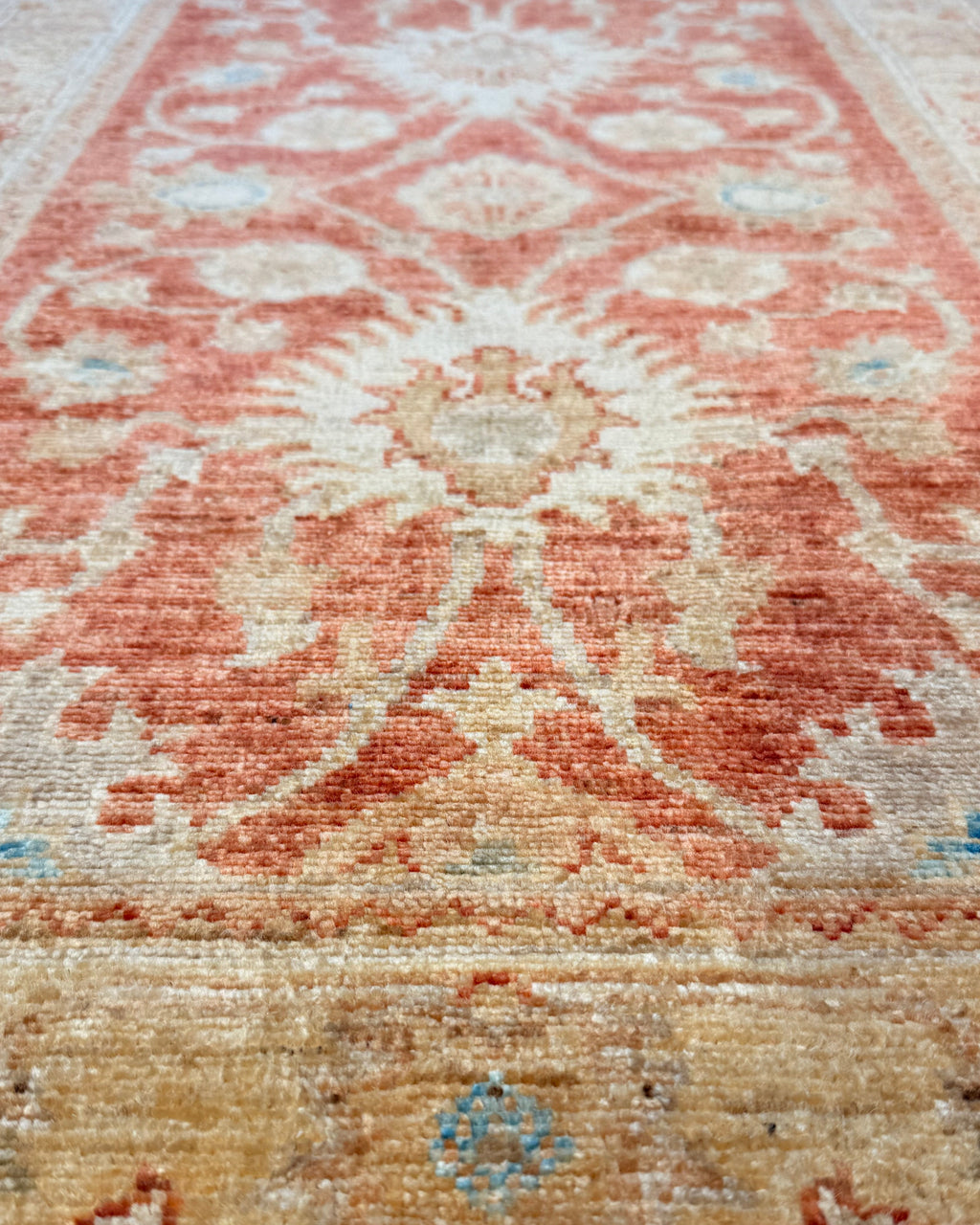 Tappeto Asla 120x78 cm terracotta e beige con motivi floreali