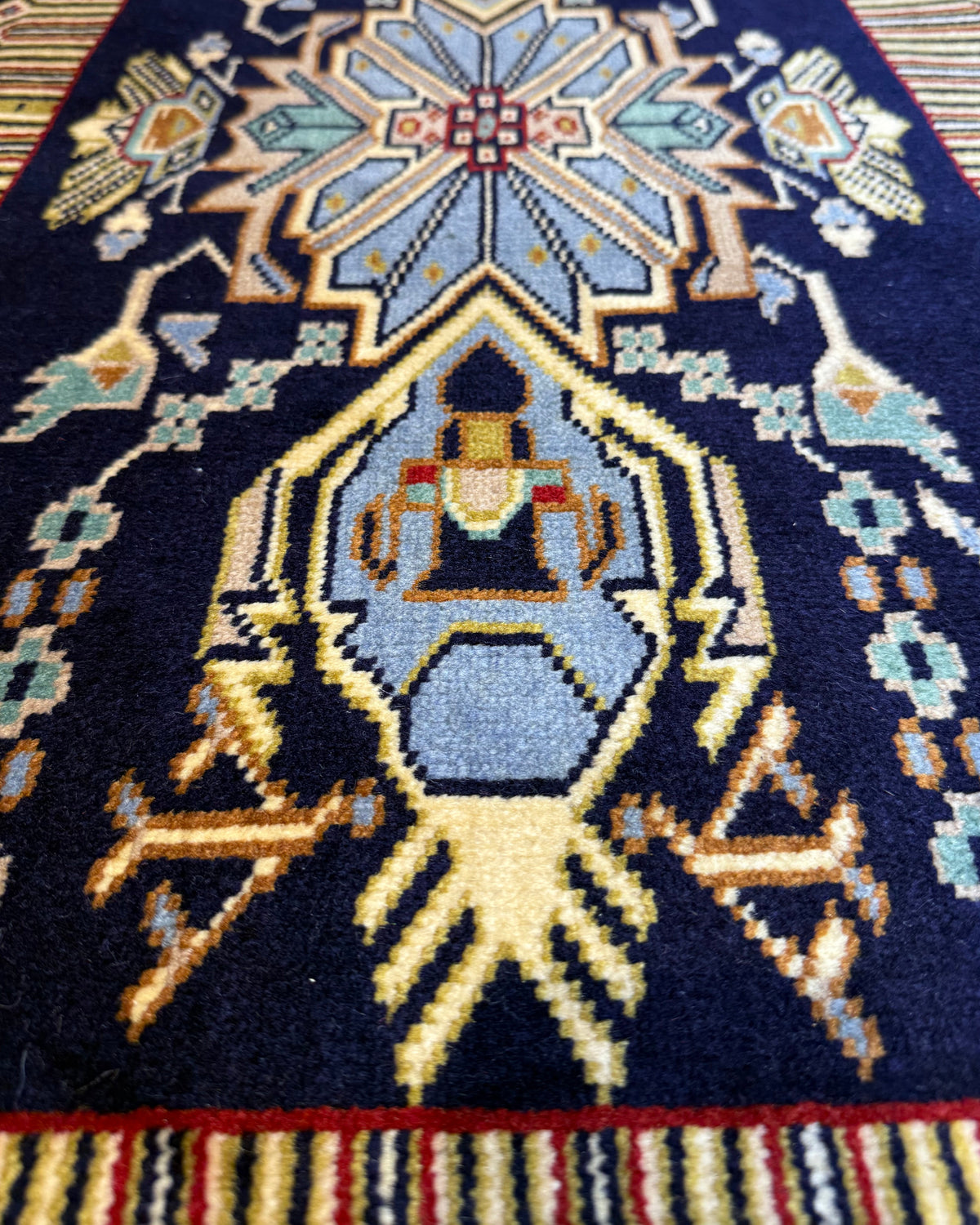 Kashan 95x54 cm - coppia di scendiletto persiani annodati a mano con fondo blu scuro