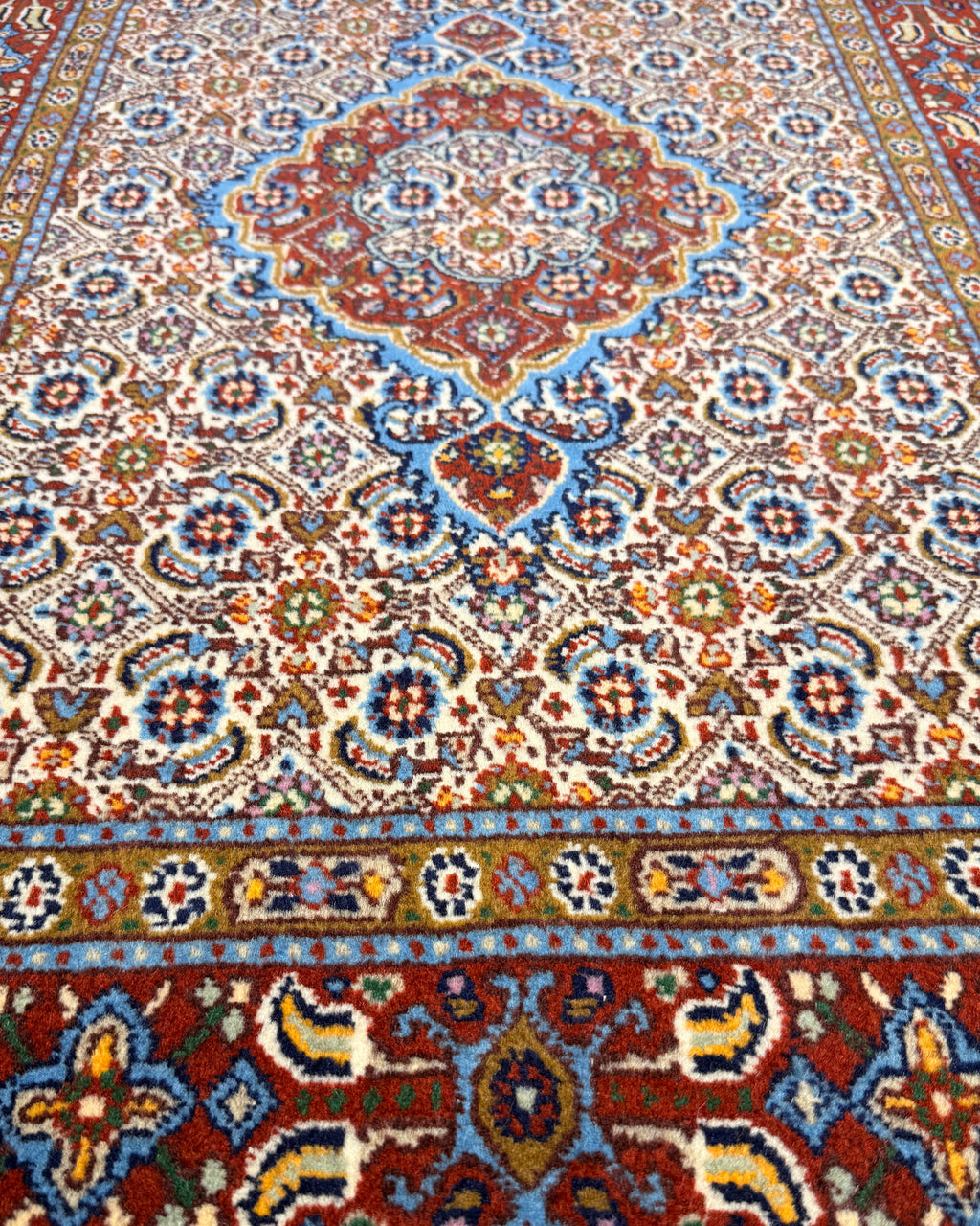 Tappeto persiano Mud 118x78 cm avorio con medaglione centrale