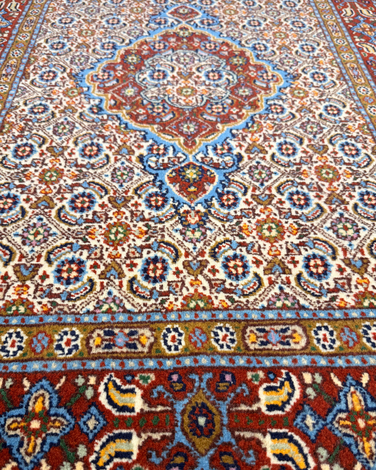 Tappeto persiano Mud 118x78 cm avorio con medaglione centrale