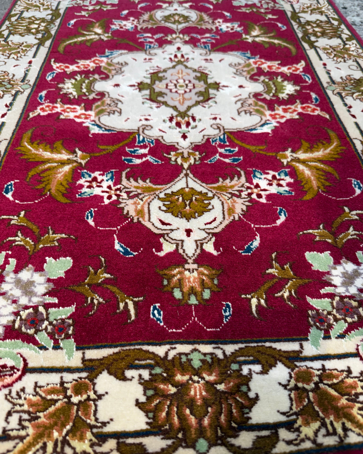 Tappeto persiano Tabriz 60 Raj misto seta 91x60 cm bordeaux con medaglione floreale