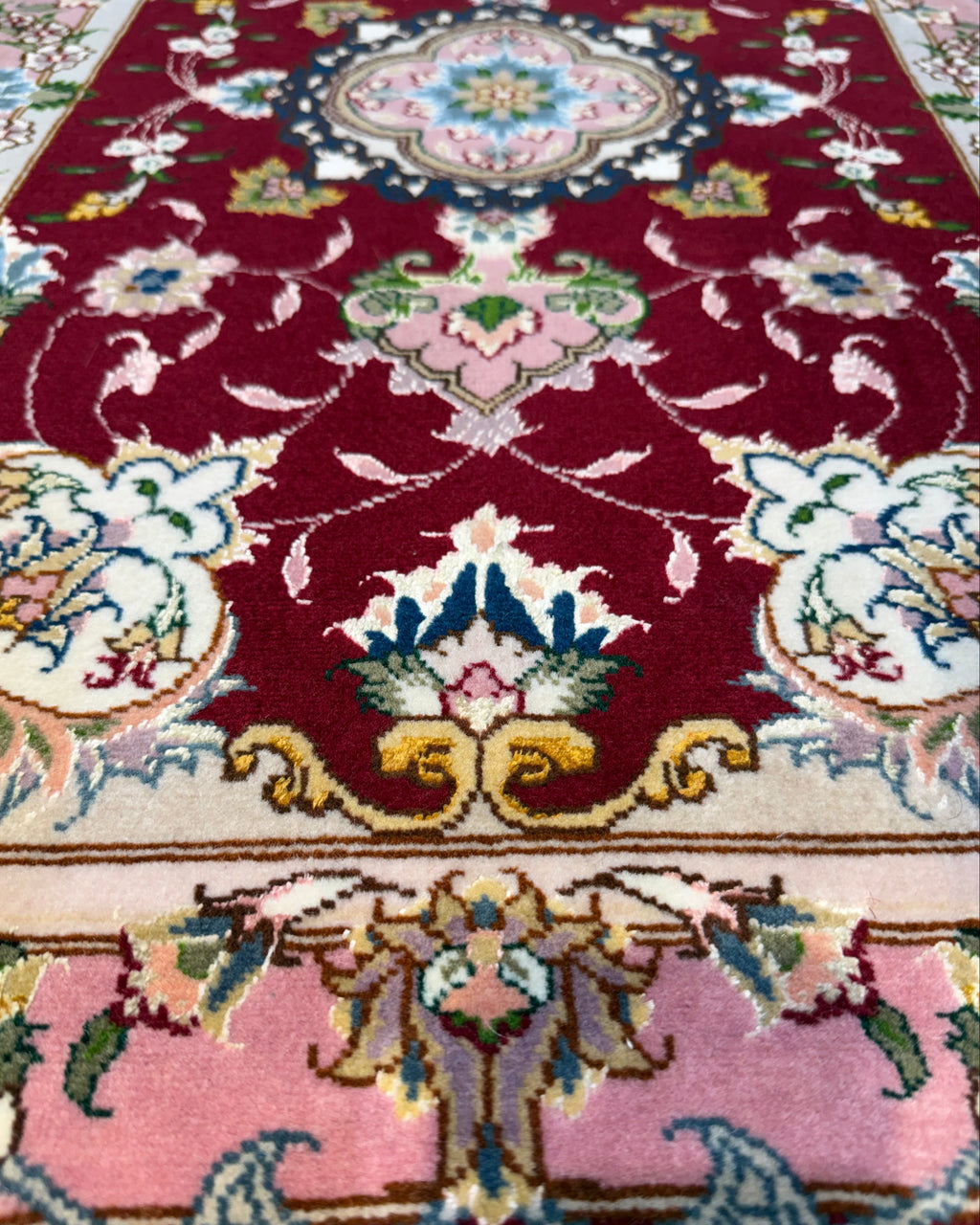 Tabriz 60 Raj misto seta 97x58 cm - coppia di scendiletto persiani bordeaux e rosa con medaglione floreale