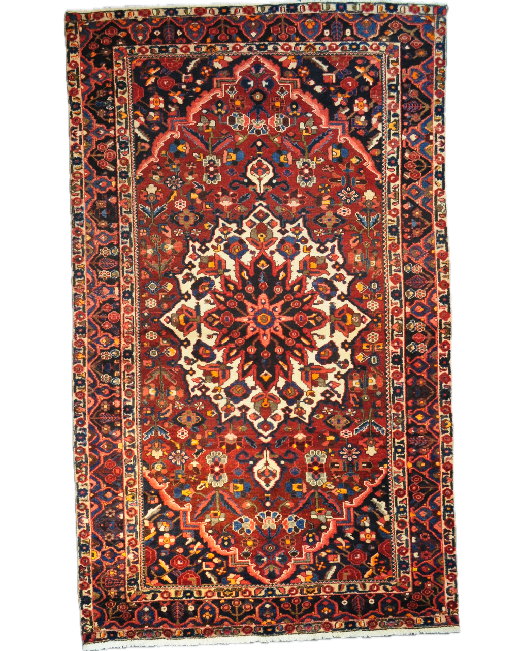Tappeto persiano Bakhtiari annodato a mano con medaglione geometrico centrale su fondo rosso, misura 255x155 cm