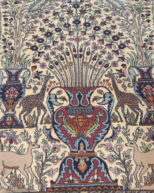 Tappeto doppio nodo Pakistan annodato a mano con motivo Albero della Vita e decorazioni floreali, misura 220x141 cm