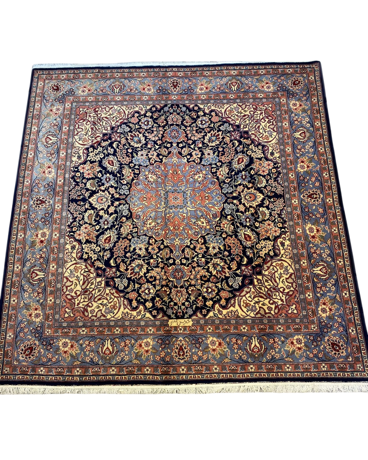 Tappeto Herivan usato 258x250 cm con medaglione centrale e disegno floreale su fondo blu scuro