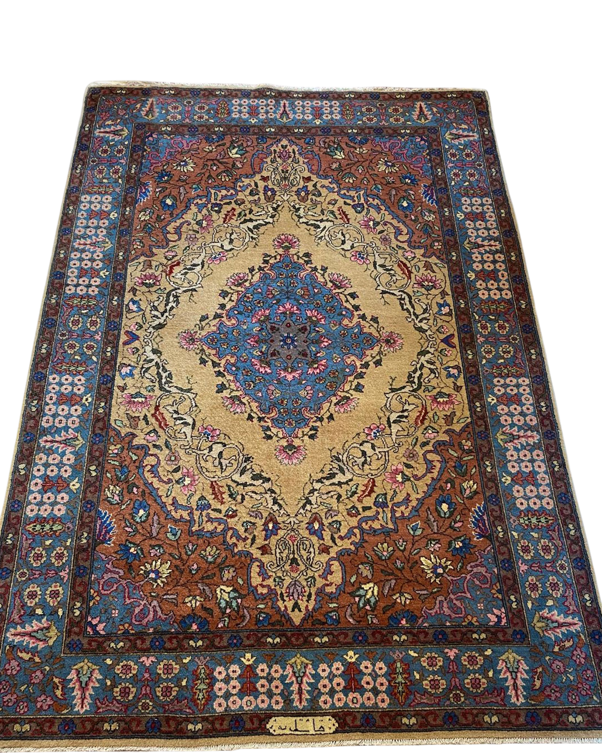 Tappeto Herivan usato 272x182 cm annodato a mano con fondo beige, medaglione centrale e motivi floreali