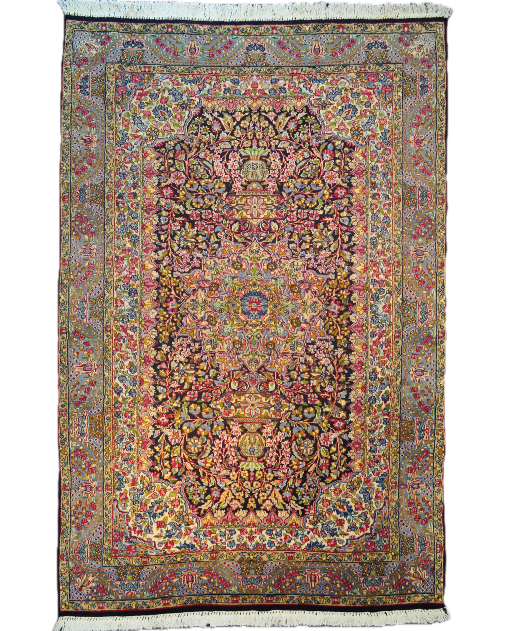 Tappeto Kerman persiano annodato a mano con medaglione centrale floreale e bordura azzurra, misura 228x151 cm