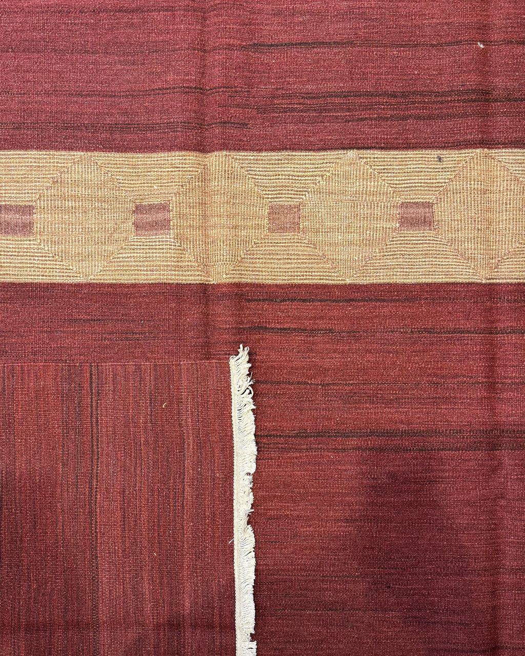 Dettaglio del retro del tappeto Kilim 230x170 cm