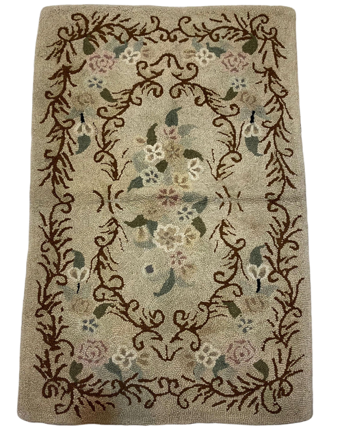 Tappeto mezzo punto usato 148x83 cm beige con decorazione floreale