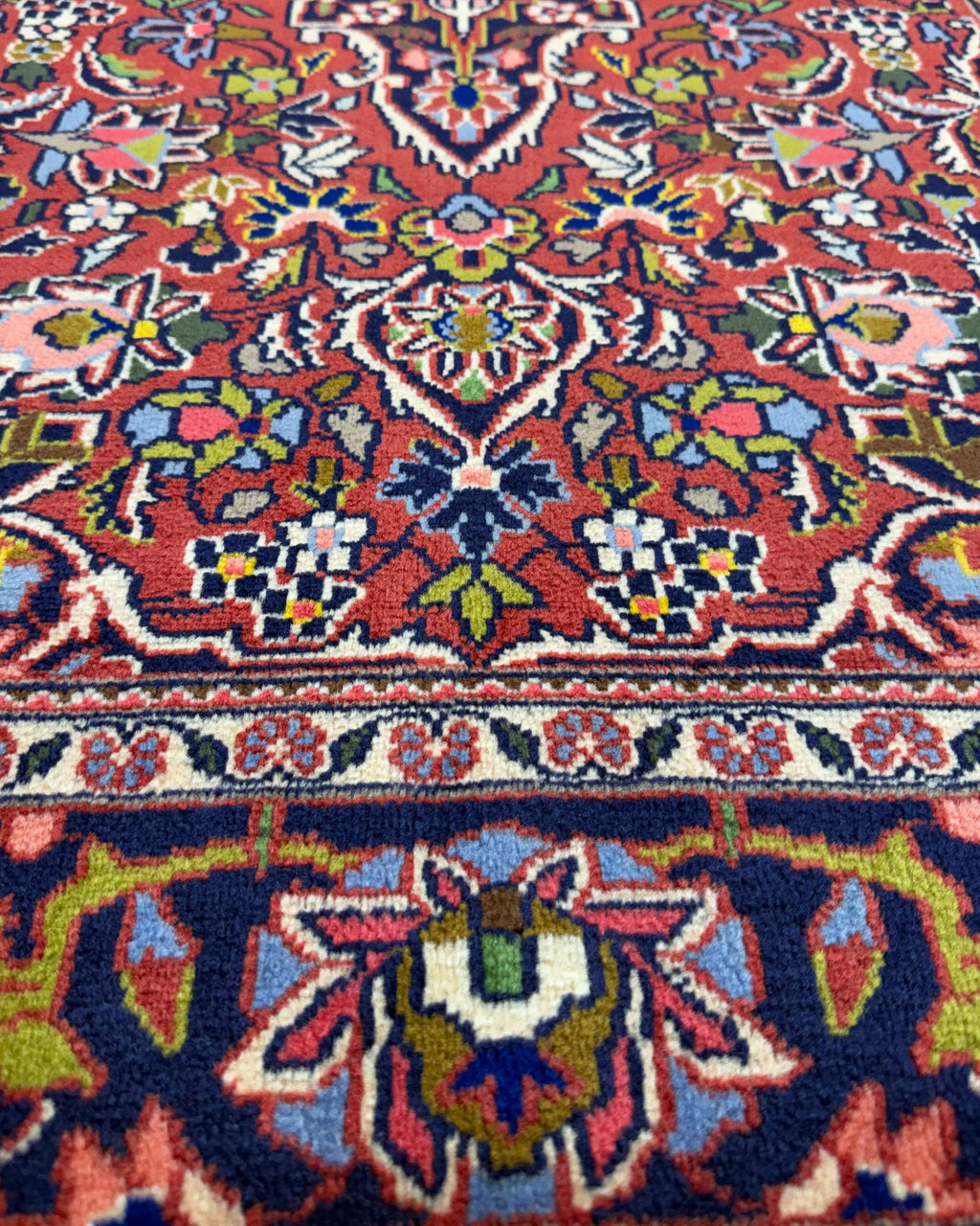 Tappeto persiano Kashan 155x110 cm rosso e blu con disegno floreale