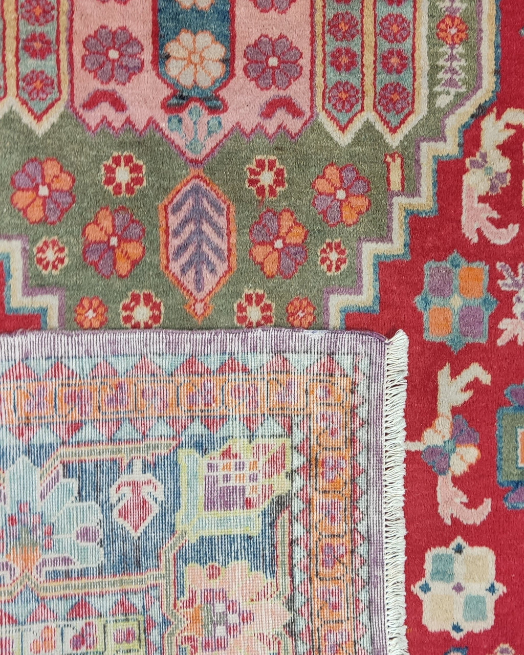 Tappeto Samarkanda annodato a mano con fondo rosso e motivi geometrici dell'Asia Centrale, misura 263x163 cm