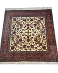 Tappeto Sultanabad usato 250x250 cm con disegno floreale su fondo avorio e bordura terracotta