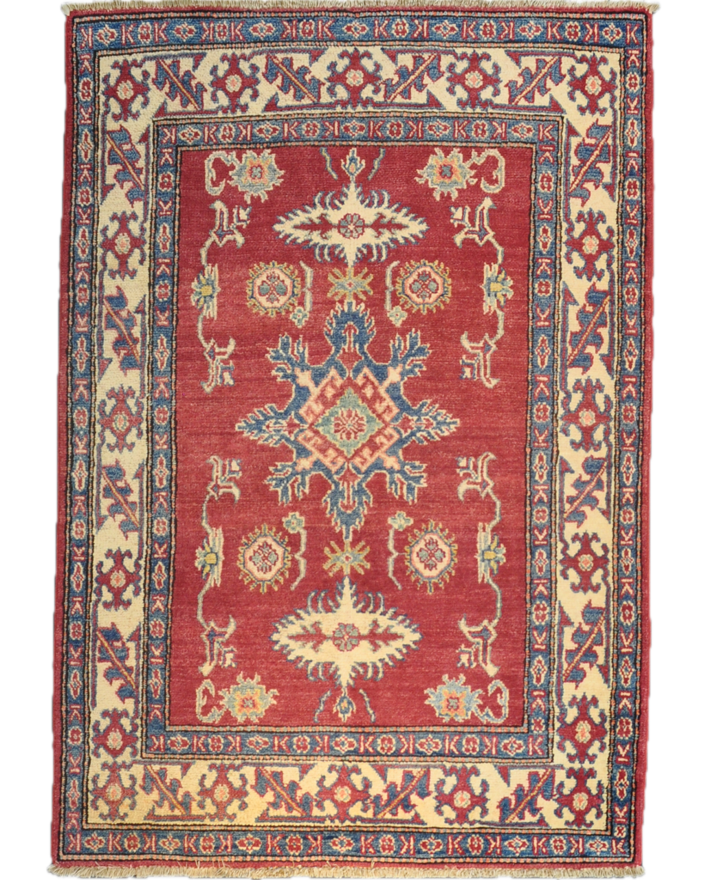Tappeto Uzbek annodato a mano con fondo rosso rubino e motivi geometrici caucasici nei toni dell'avorio e dell'azzurro, misura 158x108 cm